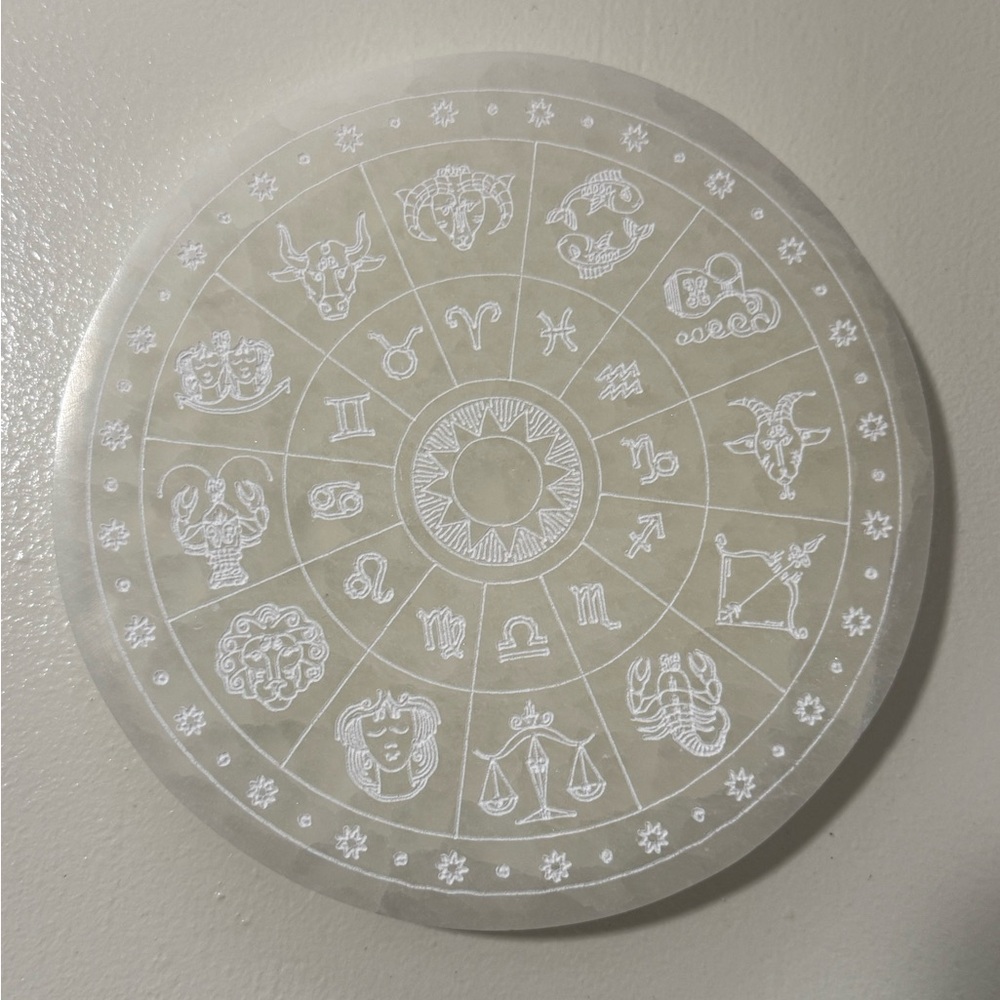 Selenite Charging Plate with Zodiac Wheel - Picture 8 of 9